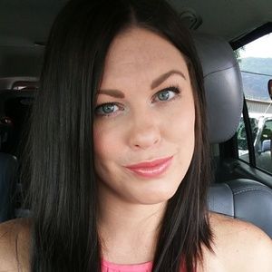 Meet your posher, Heather!